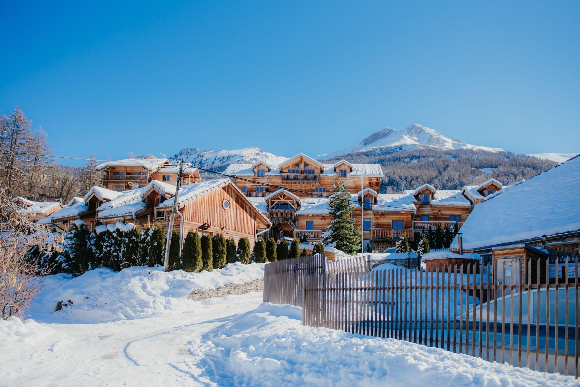 Residence Sunelia Les Logis D'Orres Les Orres Bagian luar foto